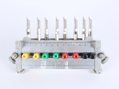 HH2018A三相鋁合金背出線(xiàn)表座（8滑塊,165、180、200MM孔距，M8螺桿）